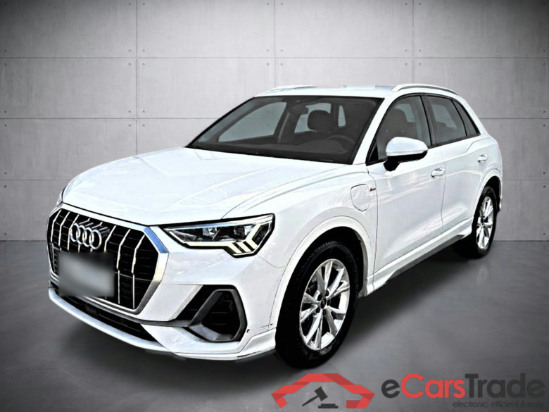 Audi Q3 S line 45 TFSI e 245 S tronic 6 #1