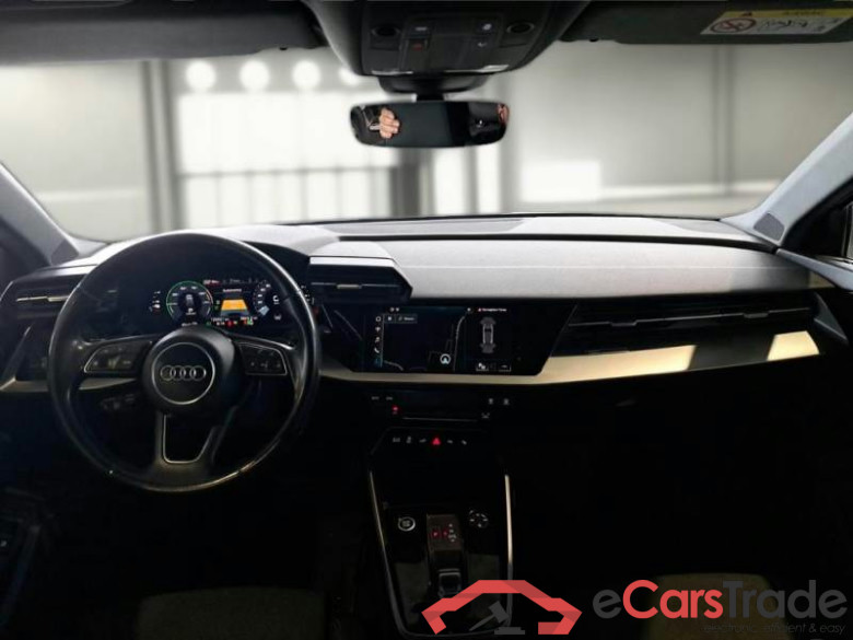 AUDI A3 / 2020 / 5P / BERLINA 45 TFSI E S TRONIC S LINE EDITION S.BACK #3
