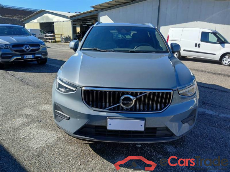 VOLVO XC40 / 2021 / 5P / SUV T4 RECHARGE PLUG-IN AUTO CORE #6