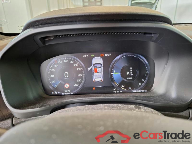 VOLVO XC40 / 2021 / 5P / SUV T4 RECHARGE PLUG-IN AUTO ULTIMATE DARK #4