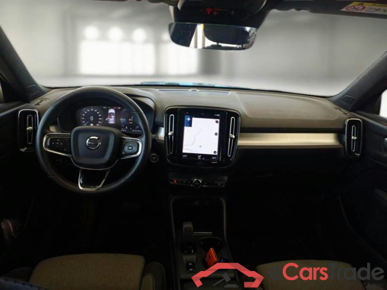 VOLVO XC40 / 2021 / 5P / SUV T4 RECHARGE PLUG-IN HYBRID AUTOMATICO CORE #3