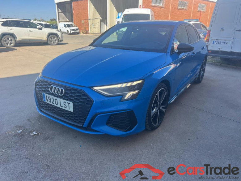 AUDI A3 / 2020 / 5P / berlina con portón Sportback Black line 30 TDI 85kW (116CV)