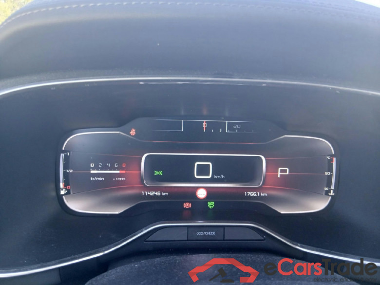 CITROEN C5 Aircross / 2018 / 5P / todoterreno PureTech 132kW (180CV) S&S EAT8 Shine #4