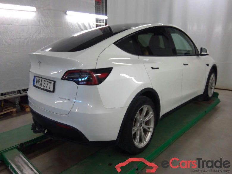 Tesla MODEL Y Long Range AWD 5d #3