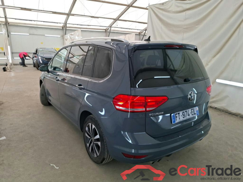 VOLKSWAGEN Touran / 2015 / 5P / monospace 2.0 TDI 150 DSG7 United 7 pl(SP) #2