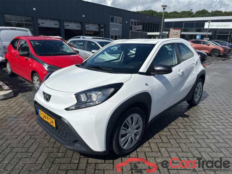 TOYOTA Aygo X 1.0 VVT-i MT Play