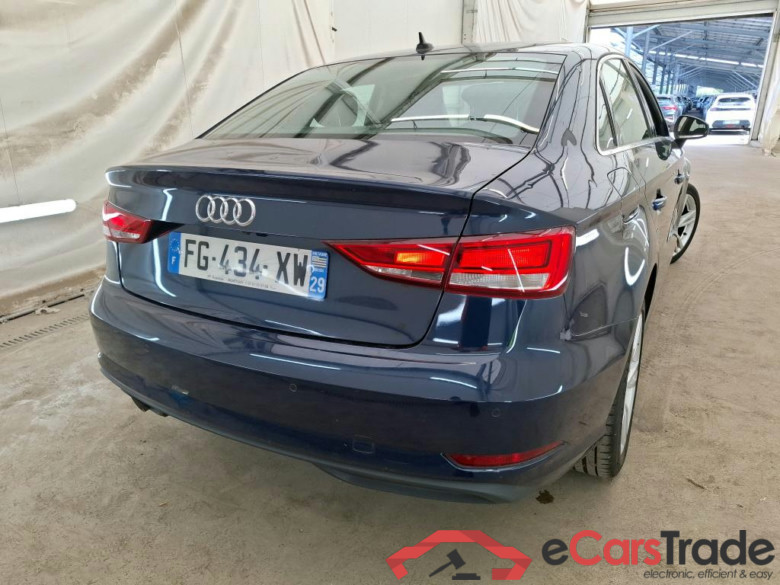 AUDI A3 Berline 4p Berline 30 TDI 116 S TRONIC BUSINESS LINE #3