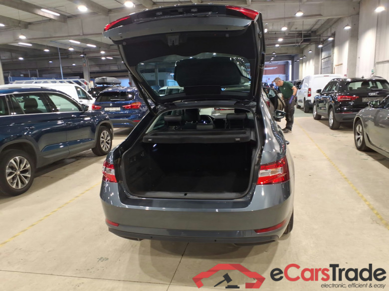 SKODA SUPERB 2.0 CRTDI 110KW CLEVER+ #3