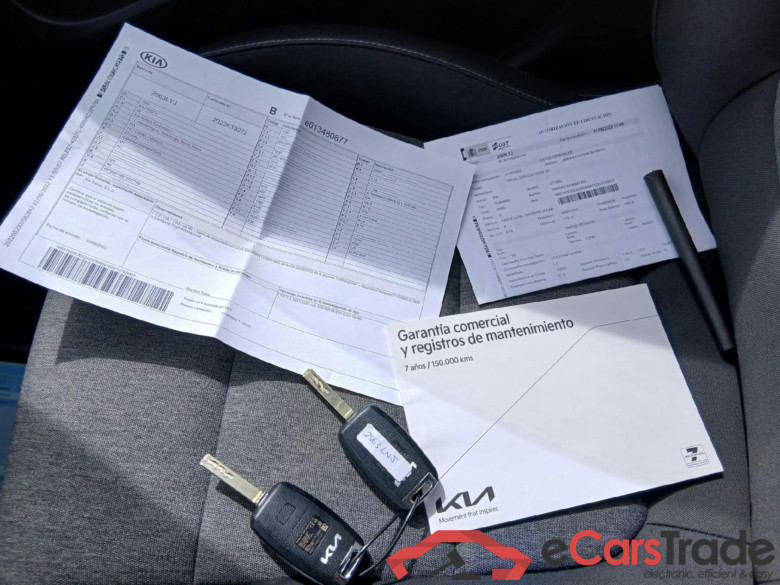 KIA Stonic / 2017 / 5P / todoterreno 1.2 DPi 62kW (84CV) Concept Plus(SL)(SP) #5