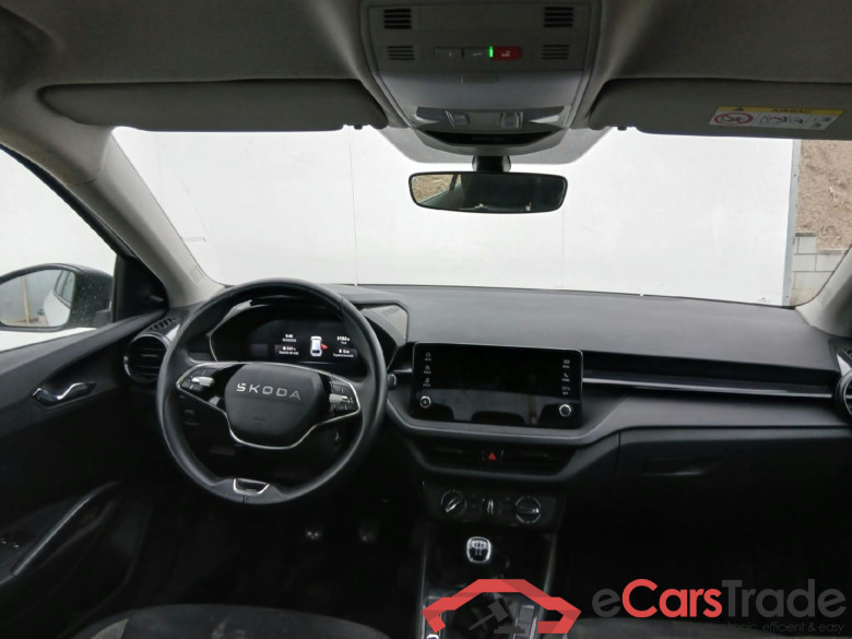 Fabia Essence 1.0 TSI 95CV MT5 6E #3