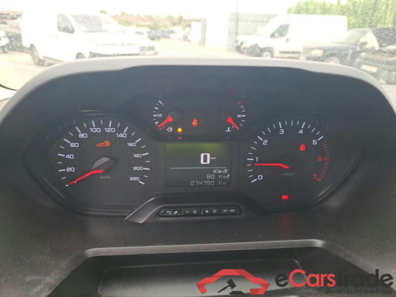 PEUGEOT Partner / 2018 / 4P / furgón derivado de turismo Premium Standard 600kg BlueHDi 73kW (AC) #4