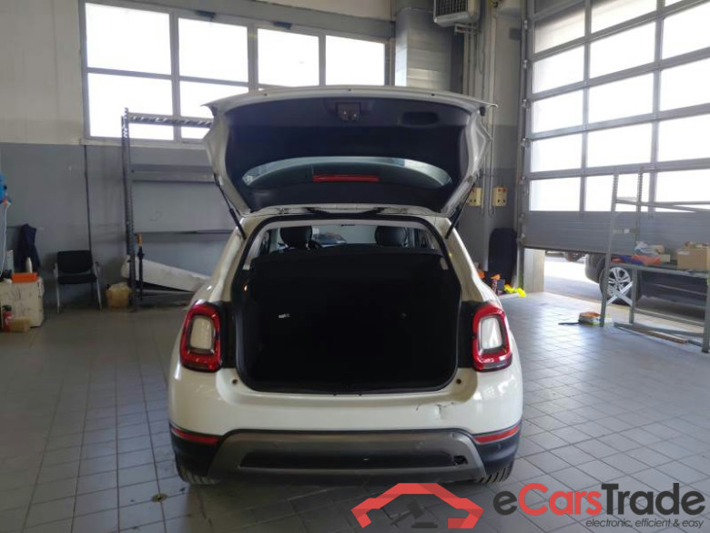 FIAT 500X / 2018 / 5P / CROSSOVER 1.3 T4 150CV DCT E6D CROSS #5