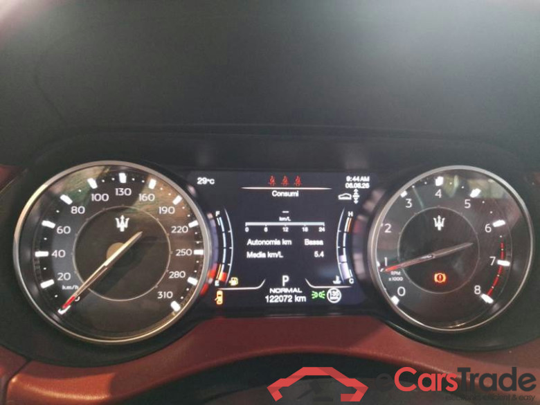 MASERATI LEVANTE / 2016 / 5P / SUV 3.0 V6 350CV Q4 AUTO #4