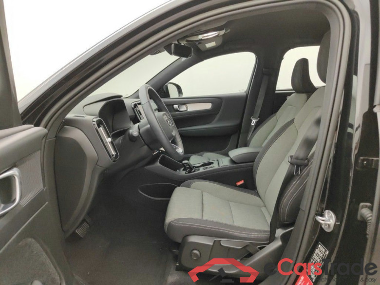 VOLVO XC40 - 2022 2.0 B3 163hp MHEV Core DCT 5d #3