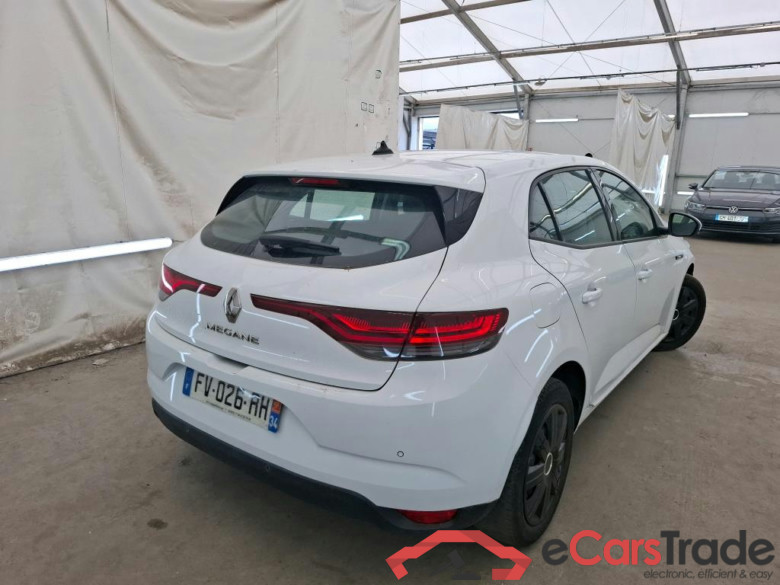 Megane IV Berline 5pt. Société Air Nav 1.5 dCi 90CV BVM6 E6 #3