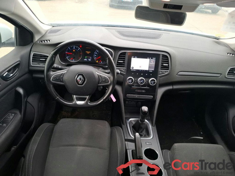 Megane IV Berline 5pt. Société Air Nav 1.5 dCi 90CV BVM6 E6 #5