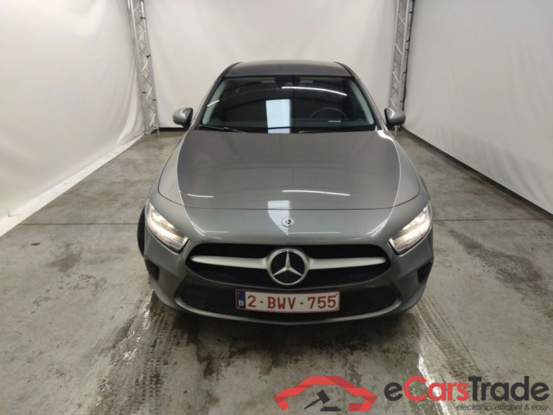 Mercedes-Benz A-Klasse Limousine A 180d Business Solution Essential Aut. 4d #5