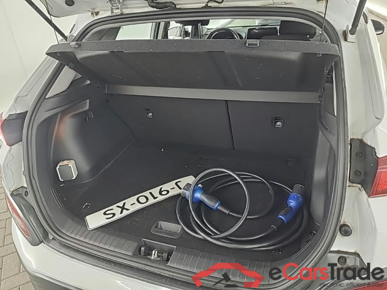 HYUNDAI Kona Comfort Smart Electric 64 kWh 5D #5
