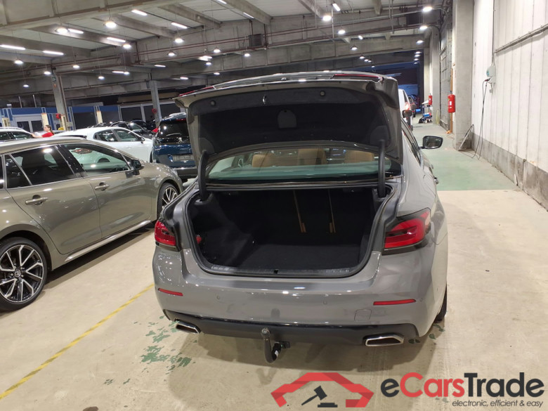 BMW 5 SERIES BERLINE 2.0 518D 110KW AUTO #3