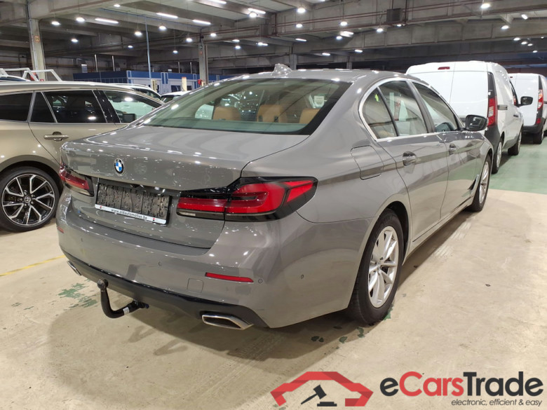 BMW 5 SERIES BERLINE 2.0 518D 110KW AUTO #4
