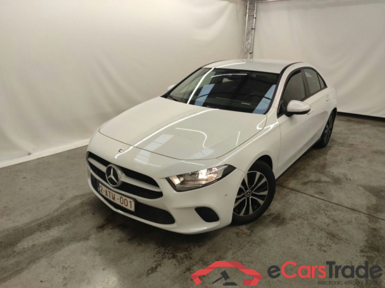 Mercedes-Benz A-Klasse Limousine A 200d Business Solution Limited 4d #1