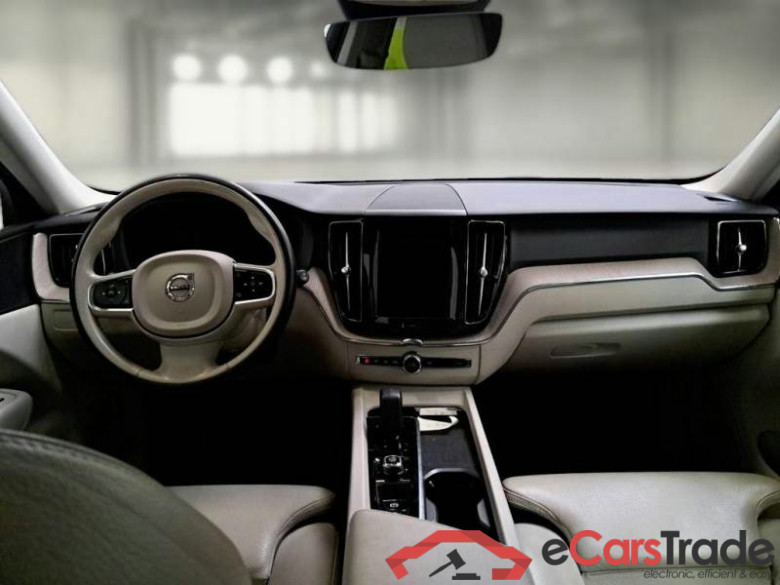 VOLVO XC60 / 2021 / 5P / SUV B4 AUTOMATICO PLUS BRIGHT #3