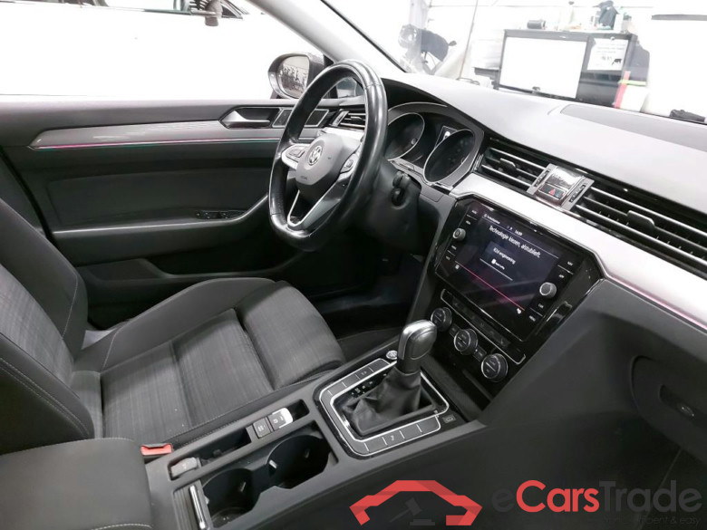 VOLKSWAGEN - VW  PASSAT VARIANT TDI 150PK DSG7 Style Business #3
