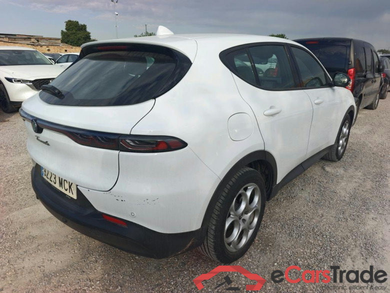 Alfa Romeo Tonale / 2022 / 5P / todoterreno 1.5 MHEV GASOLINA 130 CV SPRINT FWD #2