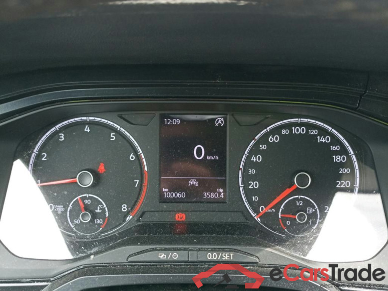 VOLKSWAGEN Polo / 2017 / 5P / berlina con portón Edition 1.0 59kW (80CV) #4