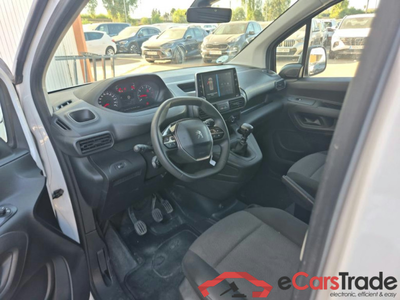 PEUGEOT Partner / 2018 / 4P / furgón derivado de turismo Premium Standard 600kg BlueHDi 73kW #3