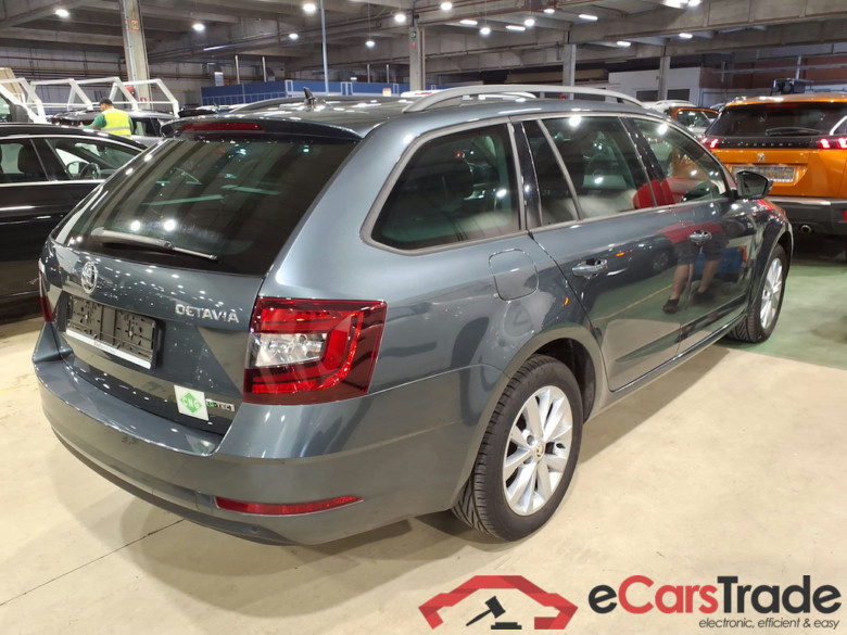SKODA Octavia 1.5 TGI G-TEC Ambition DSG #4