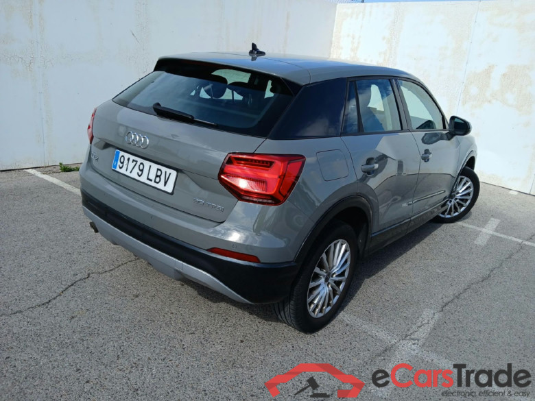 AUDI Q2 / 2016 / 5P / todoterreno Design 30 TFSI 85kW (116CV) #2