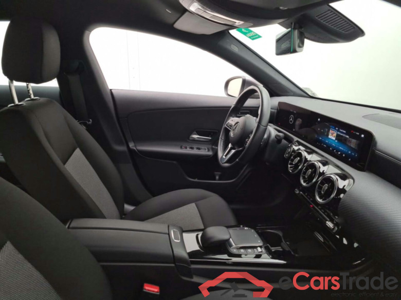 MERCEDES-BENZ CLA SHOOTING BRAKE 2.0 180 D BUSINESS SOL. #3