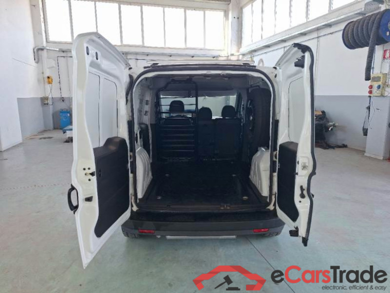 FIAT DOBLÒ CARGO / 2014 / 4P / VETT. FURGONATA CH1 LOUNGE 1.4 NAT. POWER 120CV E6D #5