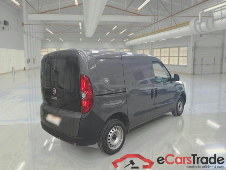 FIAT DOBLÒ CARGO / 2014 / 4P / VETT. FURGONATA CH1 BUSINESS 1.6 MJET 105CV E6D SeS #2