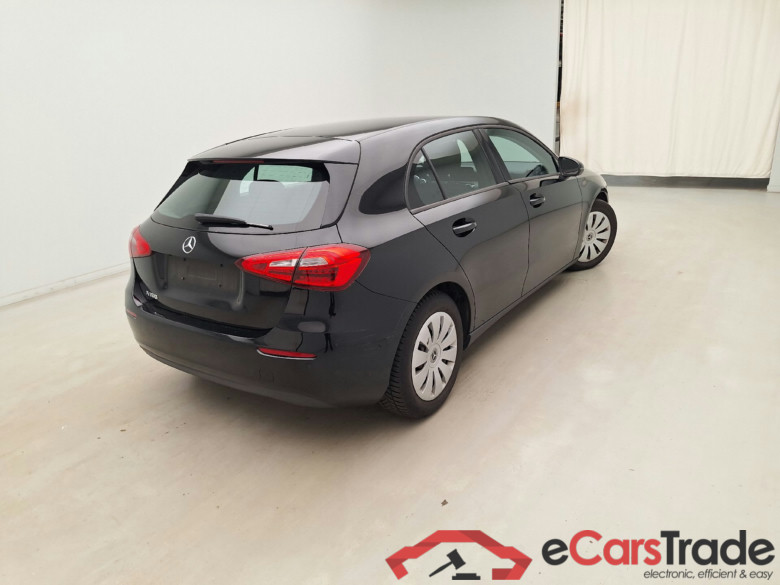Mercedes, A-Class '18, Mercedes-Benz A-Klasse A 160 Business Solution 5d #4