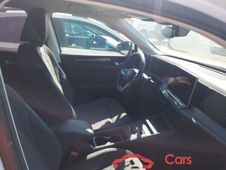 VOLKSWAGEN Tiguan Tiguan 2.0 TDI 110 kW (150 CV) DSG 7 MAS Automático  #3