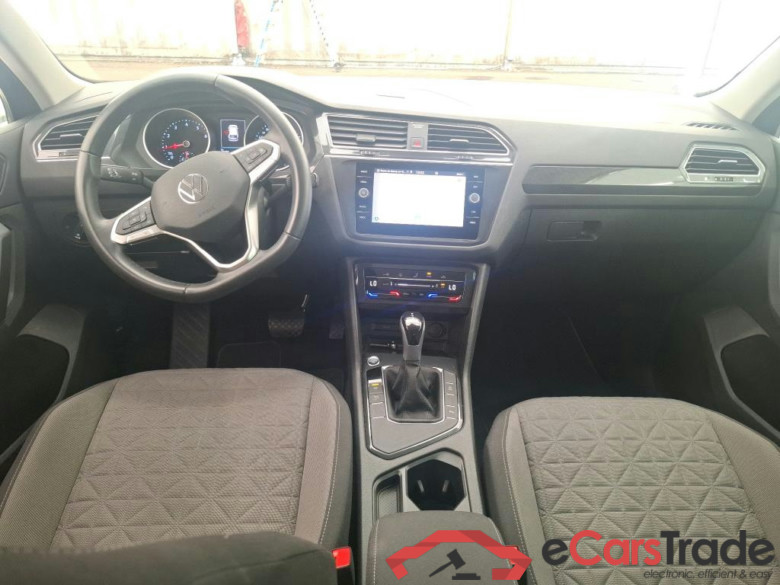 VOLKSWAGEN Tiguan / 2020 / 5P / SUV 1.5 TSI 150 DSG7 Life Busines #5