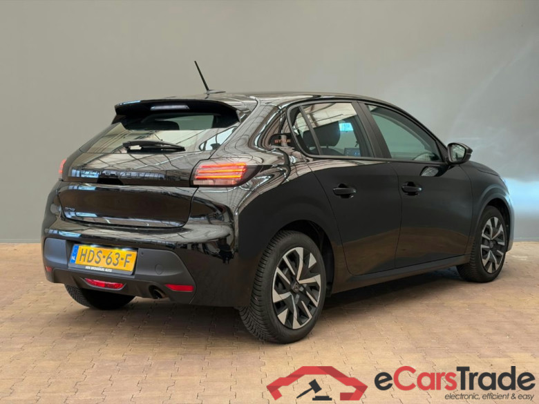 PEUGEOT 208 1.2 PT 75 Style #3