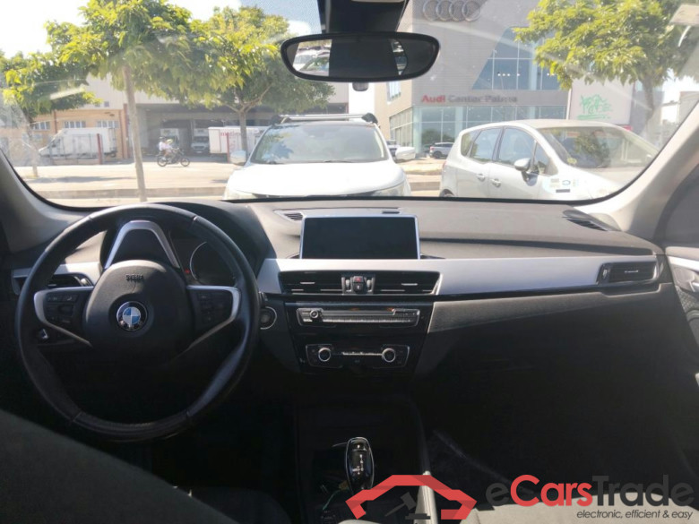 BMW X1 sDrive18iA #3