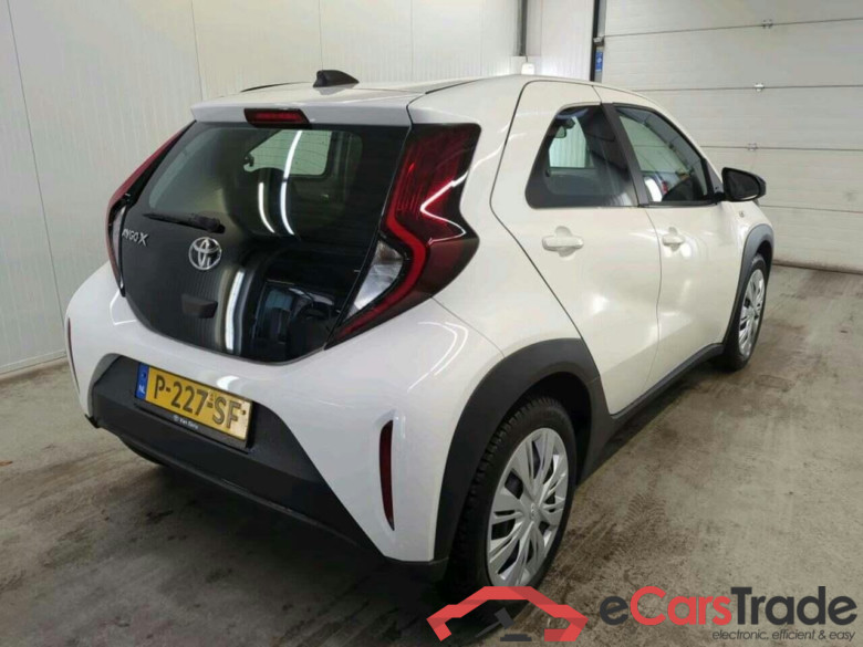 TOYOTA Aygo X 1.0 VVT-i MT Play #2