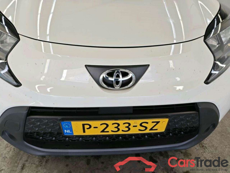 TOYOTA Aygo X 1.0 VVT-i MT Play #4