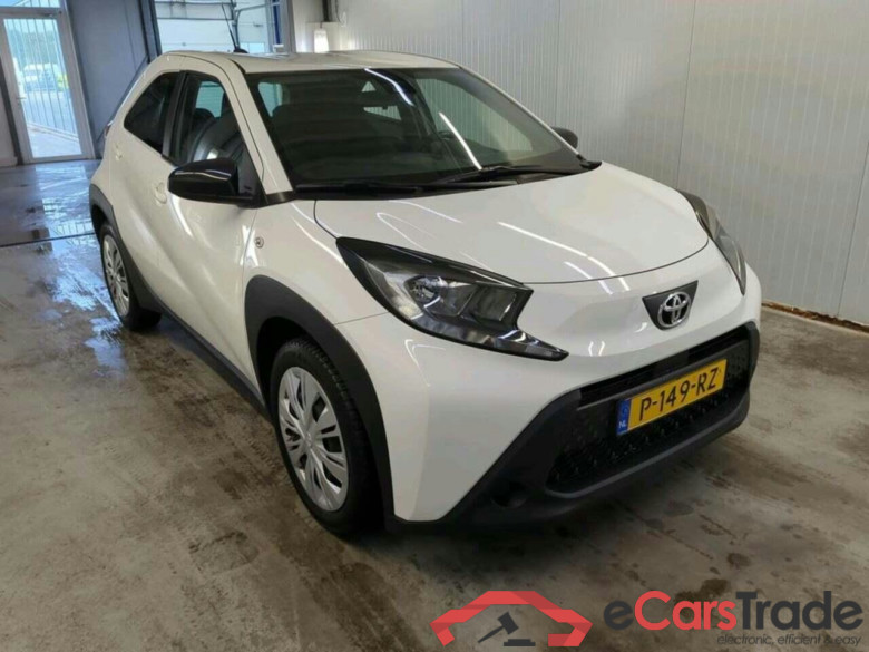 TOYOTA Aygo X 1.0 VVT-i MT Play #5