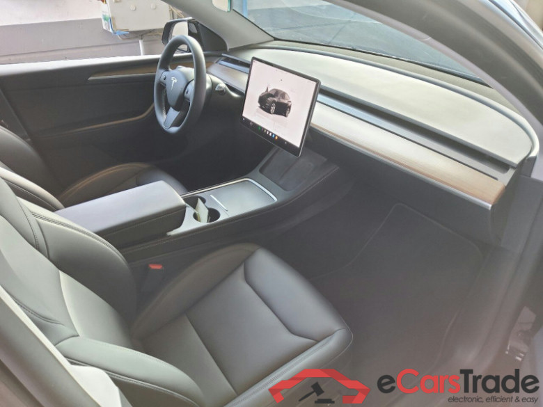 TESLA Model Y  #2