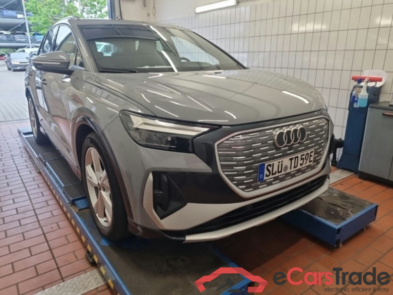 Audi Q4 e-tron  #1