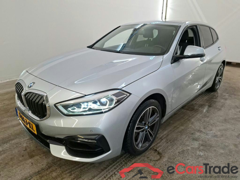 BMW 1 Serie 118iA 5d #1