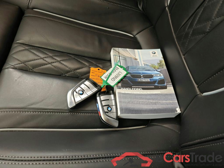 BMW 5 Serie Sedan 530e 4d #4
