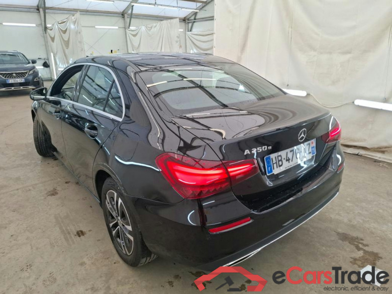 MERCEDES-BENZ Classe A Berline / 2022 / 4P / Berline A 250 e Business Line 8G-DCT #3