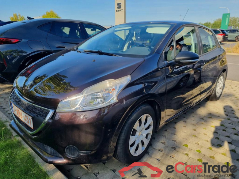 PEUGEOT 208 1.2i Access