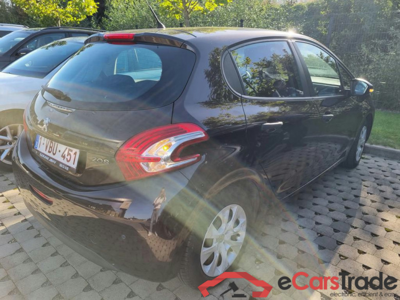 PEUGEOT 208 1.2i Access #4